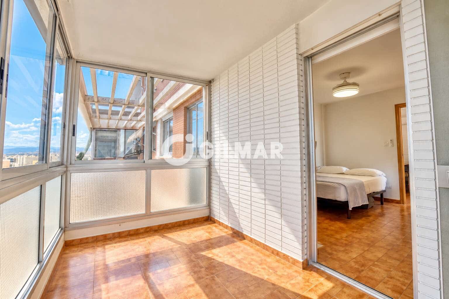2 bedroom Flat for sale in Alicante / Alacant city with pool garage - € 445,000 (Ref: 10173046)