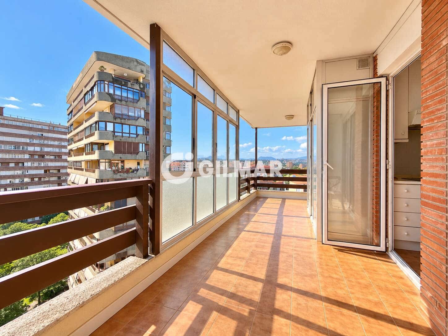 2 bedroom Flat for sale in Alicante / Alacant city with pool garage - € 445,000 (Ref: 10173046)