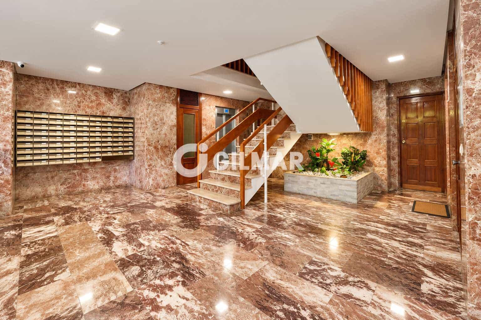 2 bedroom Flat for sale in Alicante / Alacant city with pool garage - € 445,000 (Ref: 10173046)