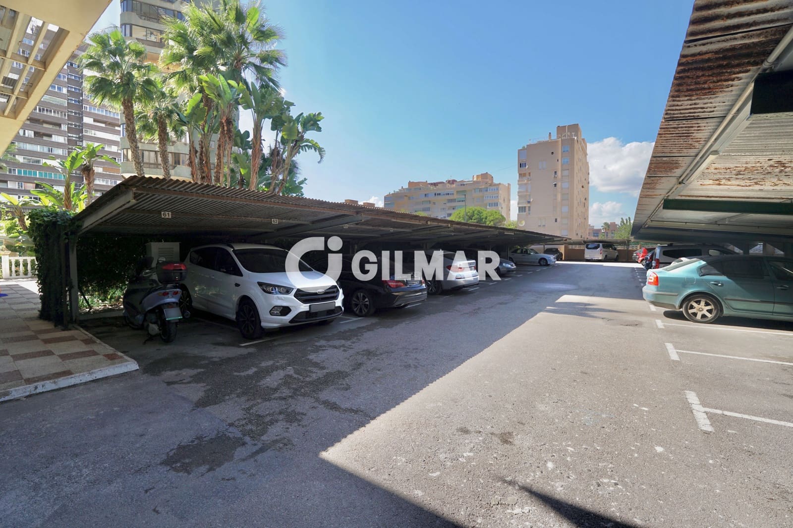 2 bedroom Flat for sale in Alicante / Alacant city with pool garage - € 445,000 (Ref: 10173046)
