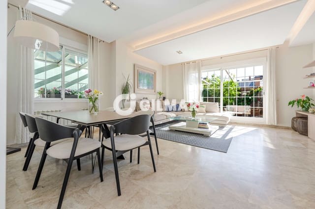 Pareado de 7 habitaciones en San Sebastián de los Reyes en venta con piscina garaje - 1.690.000 € (Ref: 10179198)
