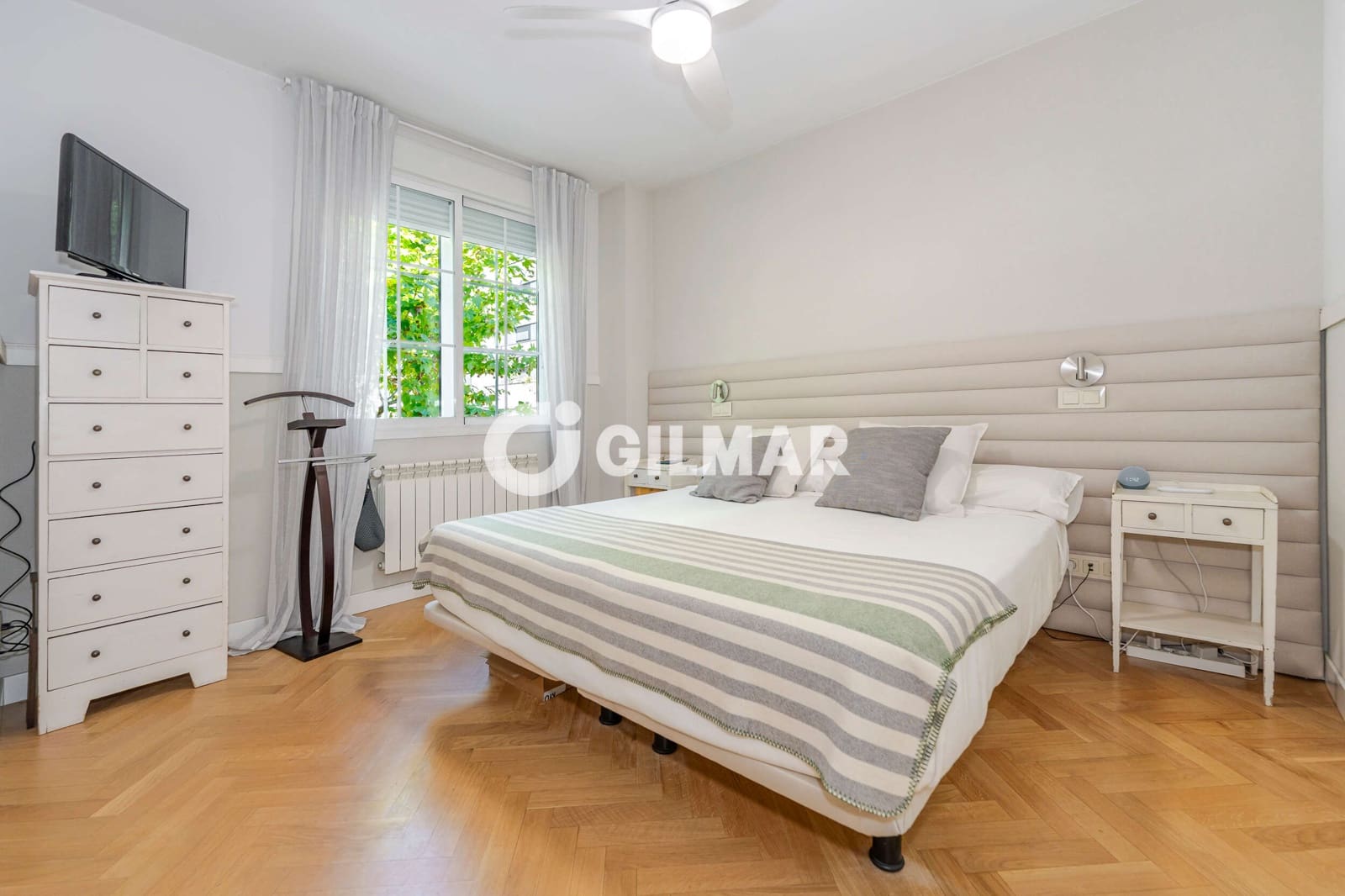 Pareado de 7 habitaciones en San Sebastián de los Reyes en venta con piscina garaje - 1.690.000 € (Ref: 10179198)
