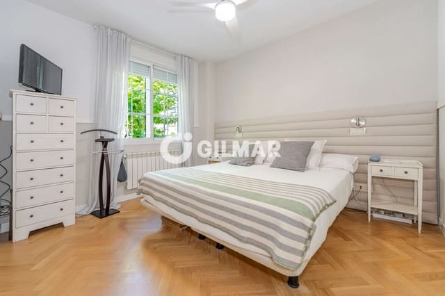 Pareado de 7 habitaciones en San Sebastián de los Reyes en venta con piscina garaje - 1.690.000 € (Ref: 10179198)