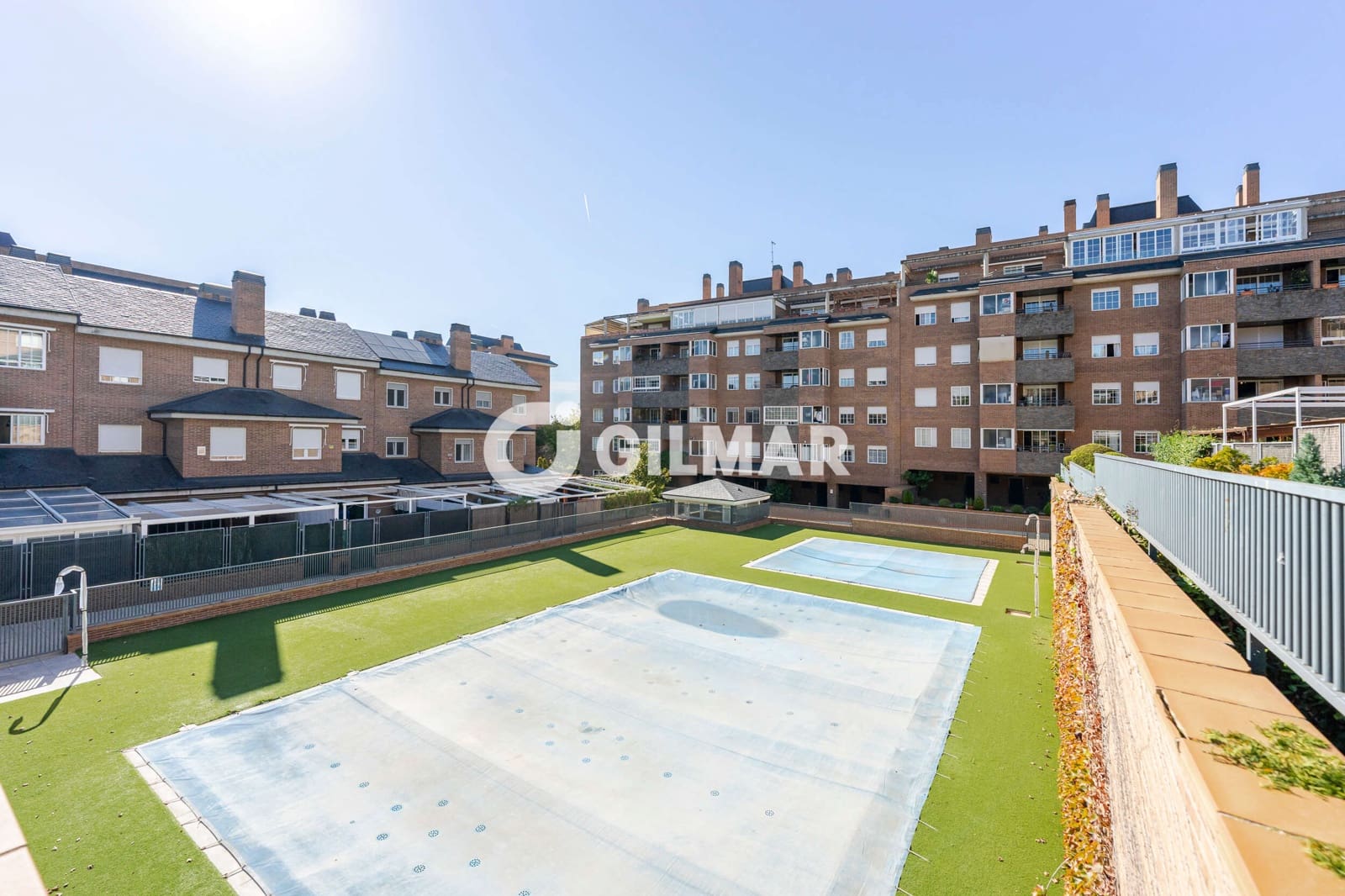 Pareado de 7 habitaciones en San Sebastián de los Reyes en venta con piscina garaje - 1.690.000 € (Ref: 10179198)