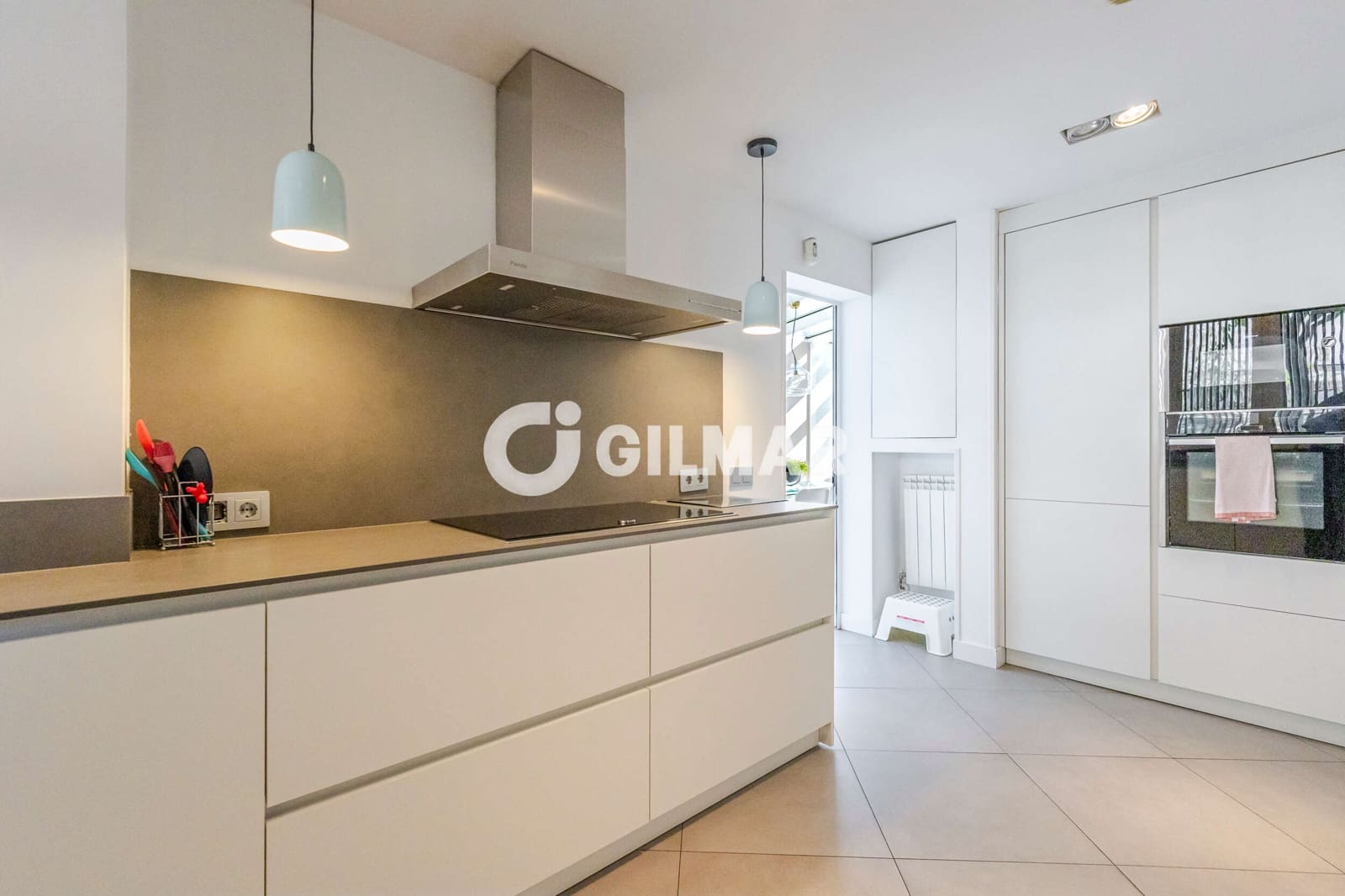 Pareado de 7 habitaciones en San Sebastián de los Reyes en venta con piscina garaje - 1.690.000 € (Ref: 10179198)
