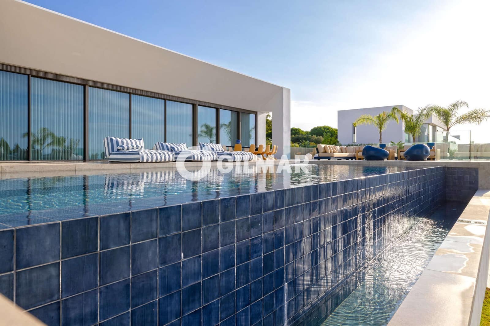 Chalet de 6 habitaciones en Sotogrande en venta con piscina - 7.950.000 € (Ref: 10179662)