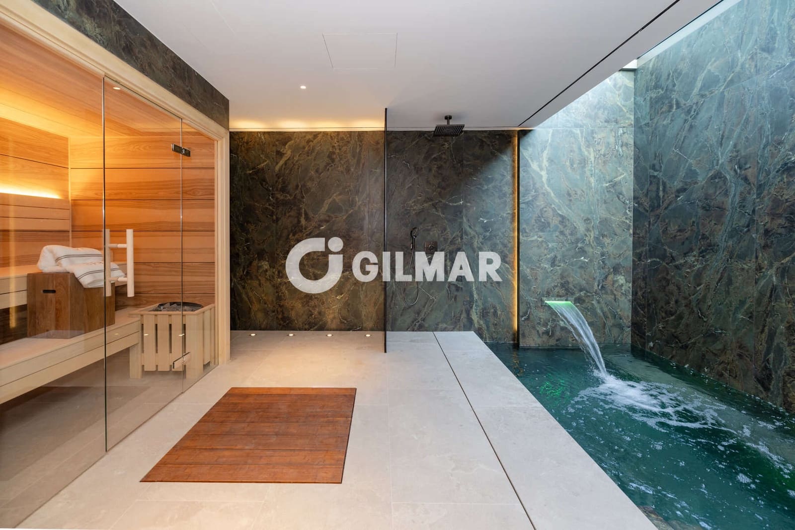 Chalet de 6 habitaciones en Sotogrande en venta con piscina - 7.950.000 € (Ref: 10179662)