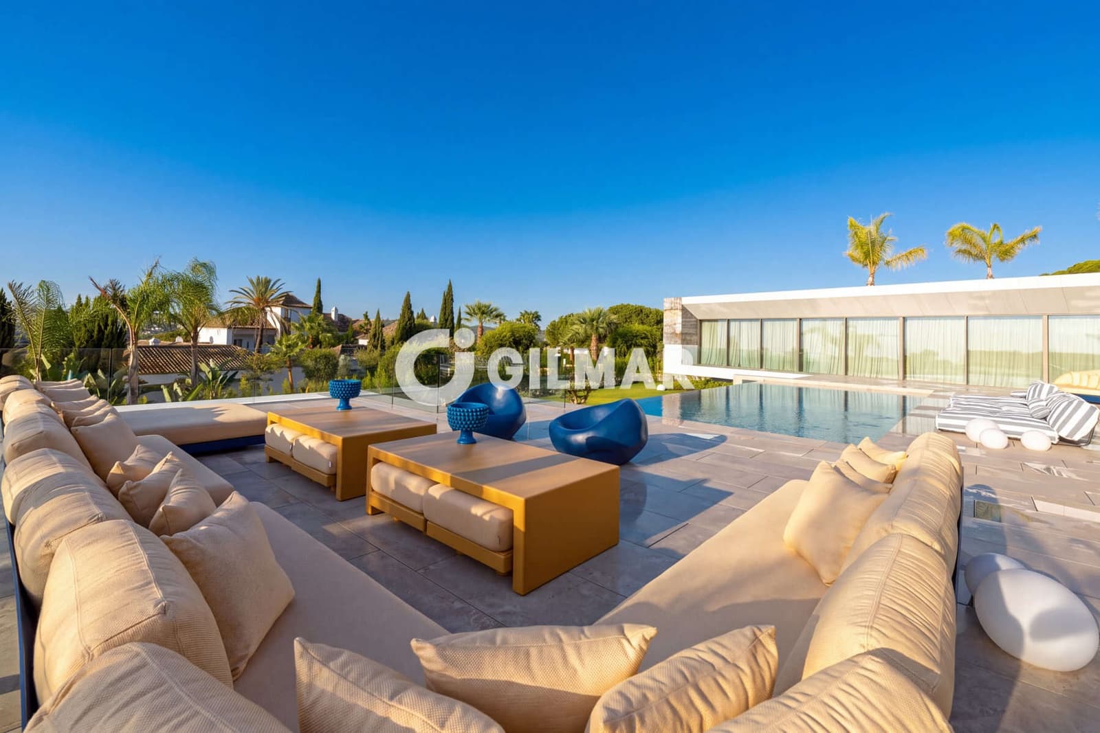 Chalet de 6 habitaciones en Sotogrande en venta con piscina - 7.950.000 € (Ref: 10179662)