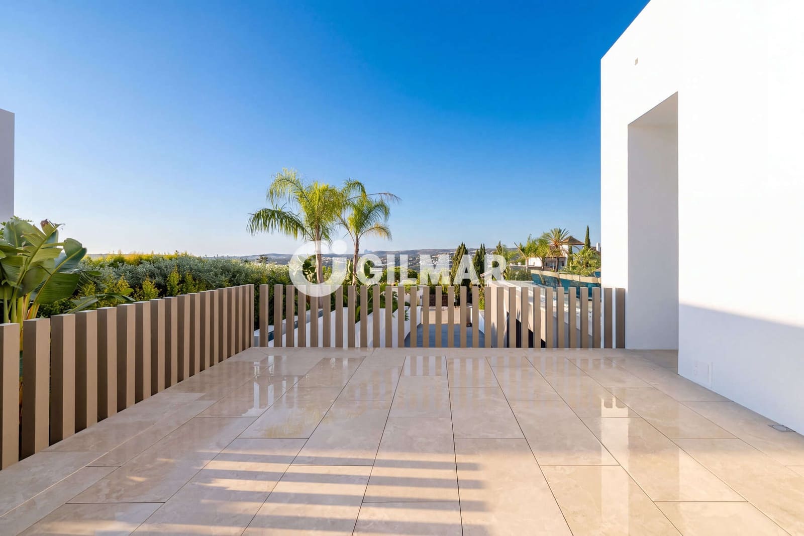 Chalet de 6 habitaciones en Sotogrande en venta con piscina - 7.950.000 € (Ref: 10179662)