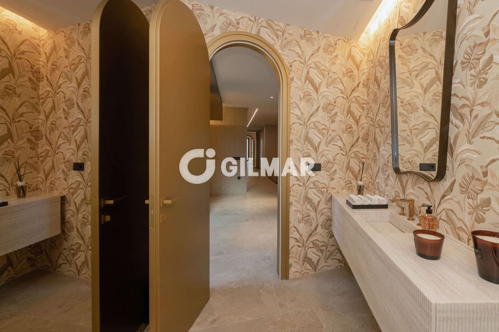 Chalet de 6 habitaciones en Sotogrande en venta con piscina - 7.950.000 € (Ref: 10179662)