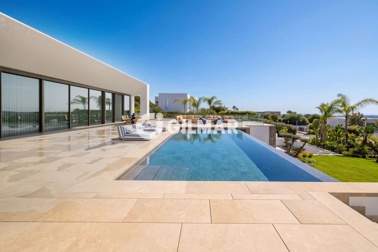 Chalet de 6 habitaciones en Sotogrande en venta con piscina - 7.950.000 € (Ref: 10179662)