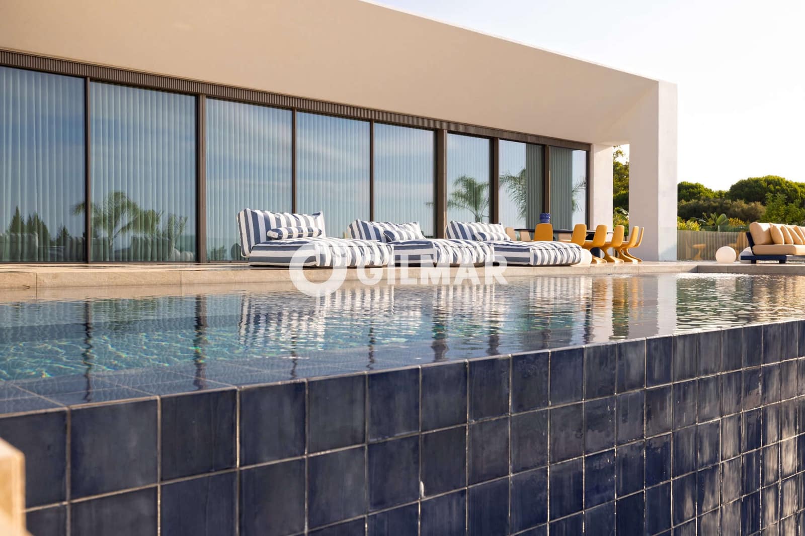 Chalet de 6 habitaciones en Sotogrande en venta con piscina - 7.950.000 € (Ref: 10179662)