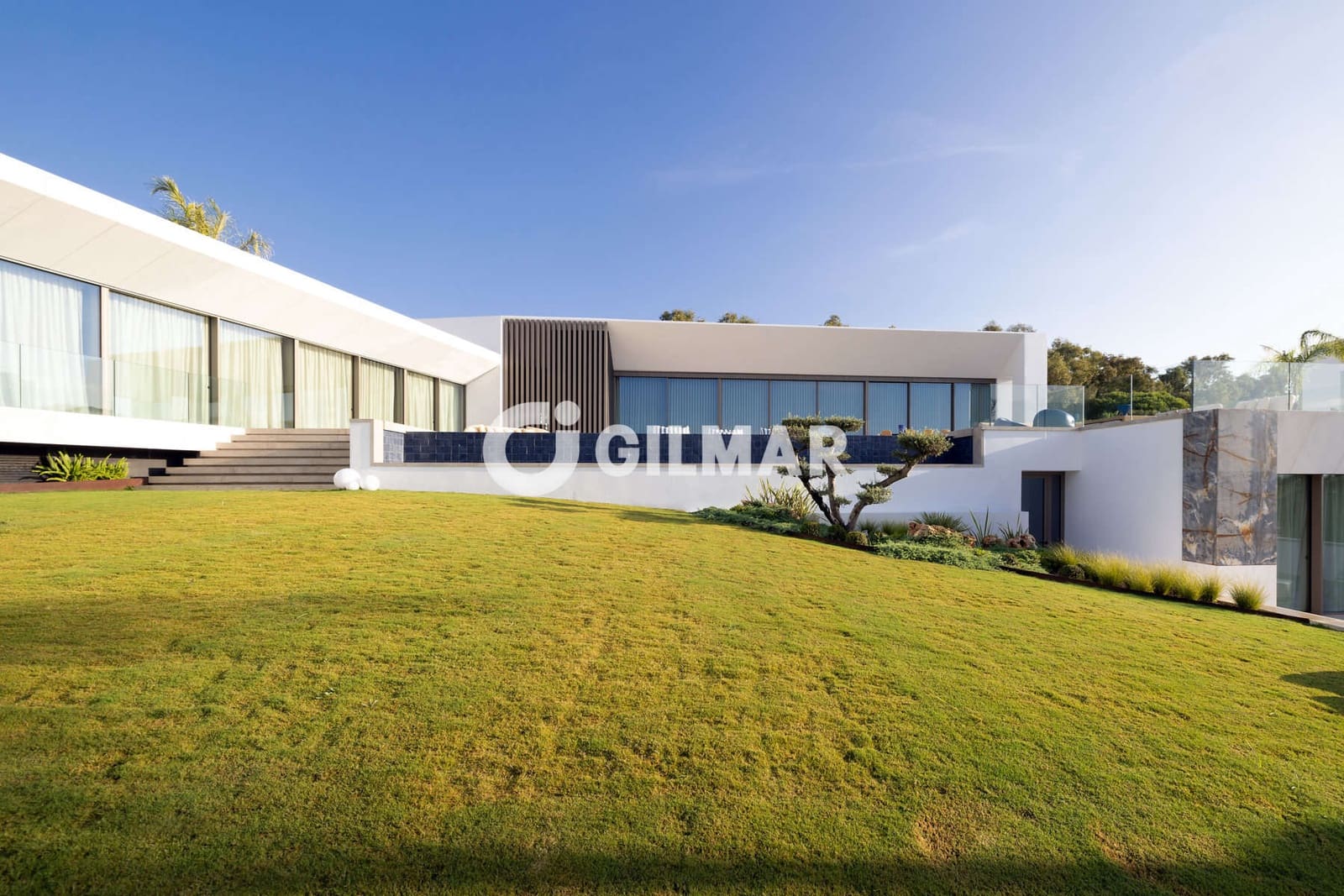 Chalet de 6 habitaciones en Sotogrande en venta con piscina - 7.950.000 € (Ref: 10179662)
