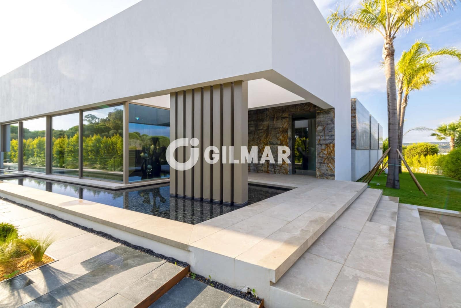 Chalet de 6 habitaciones en Sotogrande en venta con piscina - 7.950.000 € (Ref: 10179662)