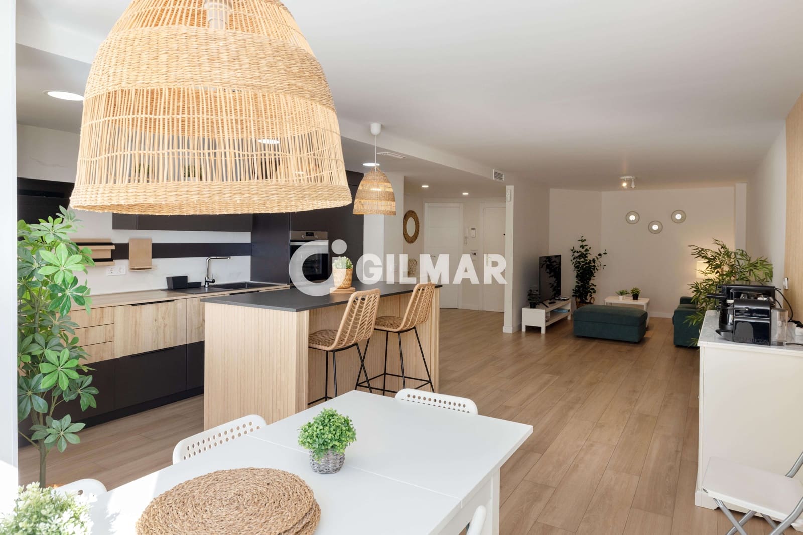3 sypialnia Mieszkanie na sprzedaż w Marbella z basenem garażem - 780 000 € (Ref: 10179663)