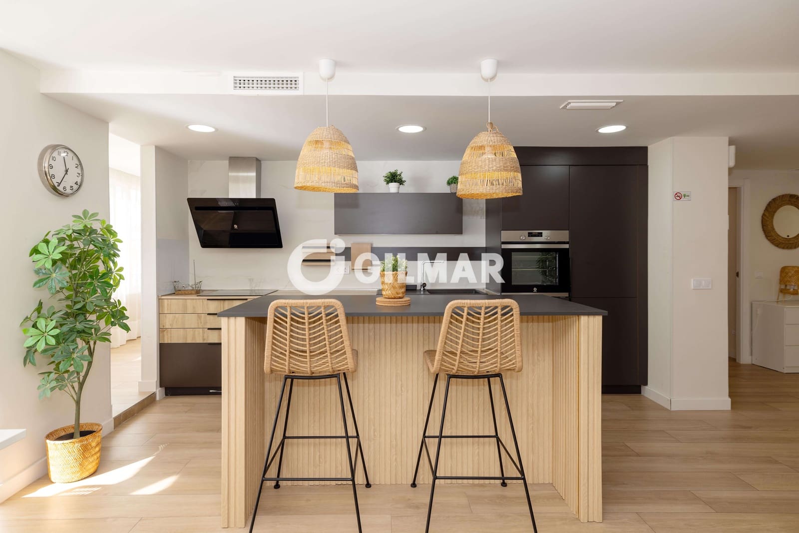 3 sypialnia Mieszkanie na sprzedaż w Marbella z basenem garażem - 780 000 € (Ref: 10179663)