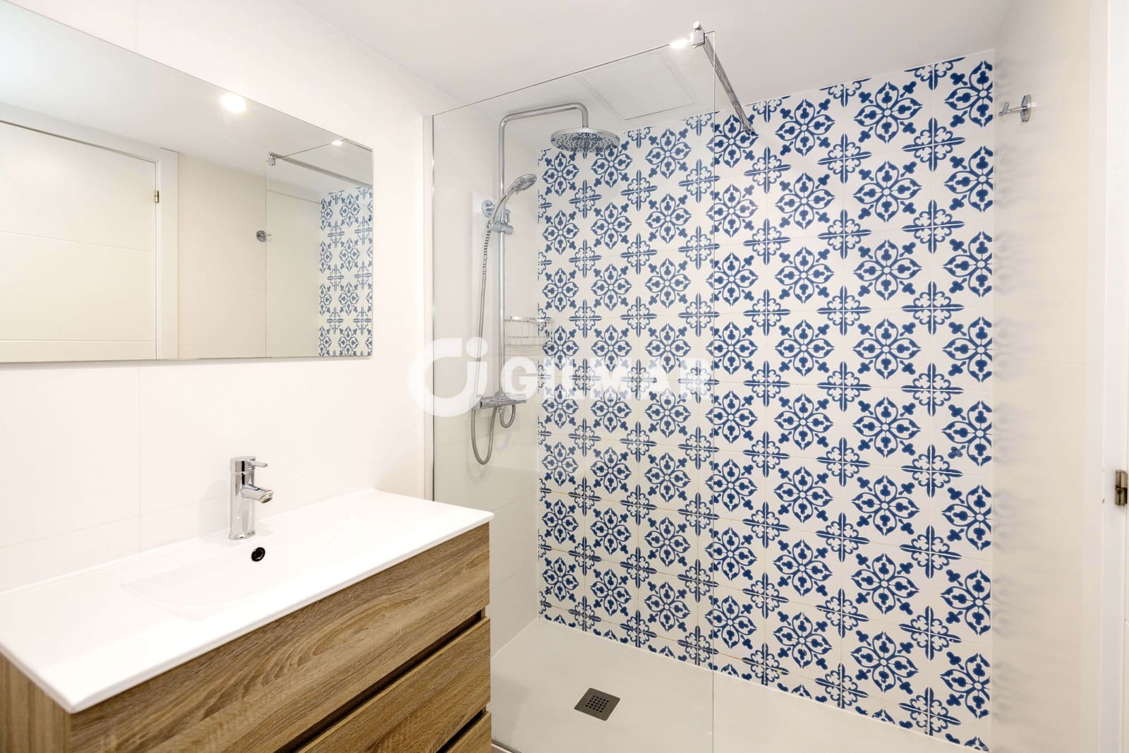 3 sypialnia Mieszkanie na sprzedaż w Marbella z basenem garażem - 780 000 € (Ref: 10179663)