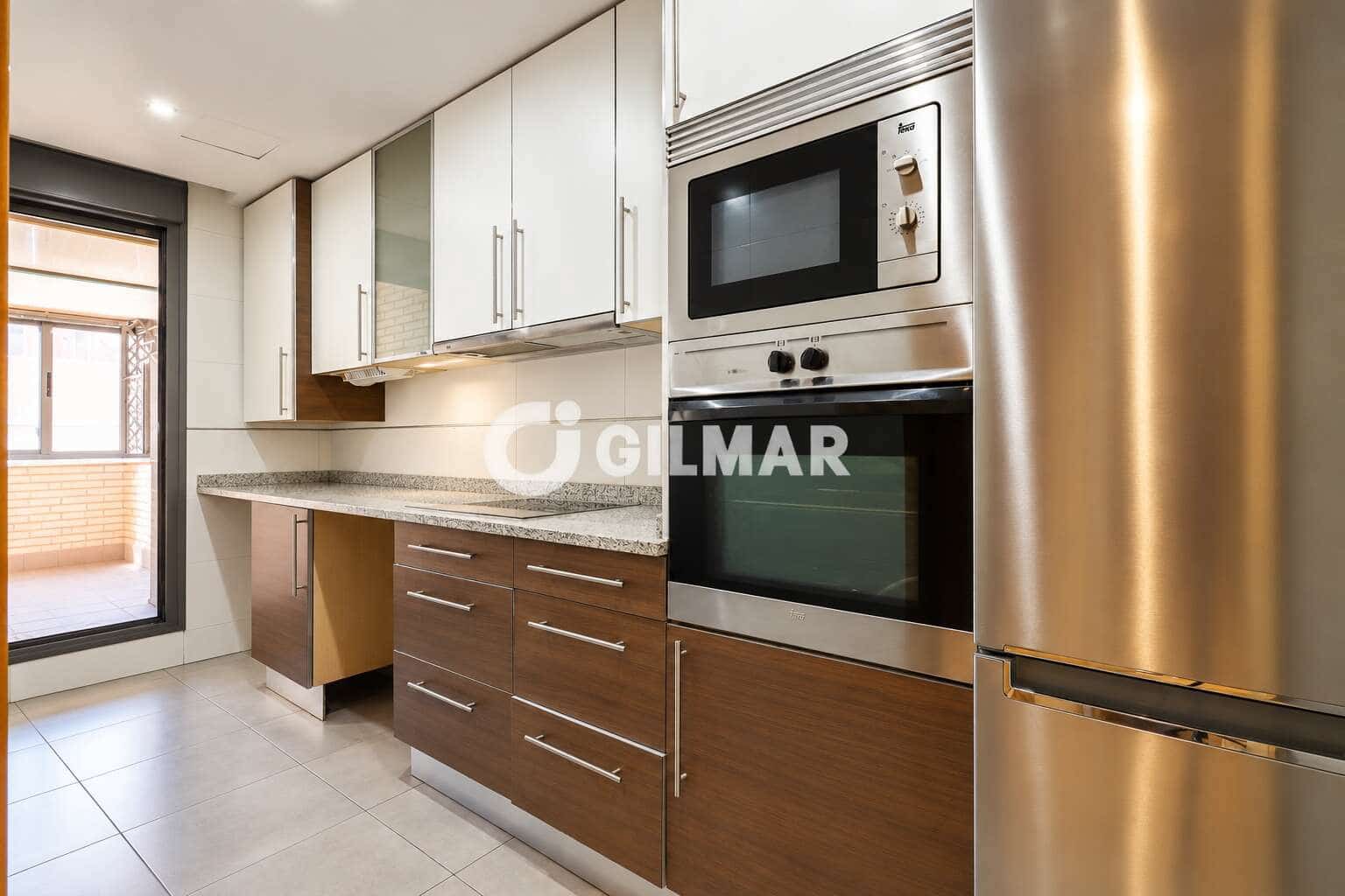 Ático de 2 habitaciones en Madrid ciudad en venta con piscina garaje - 898.000 € (Ref: 10180988)