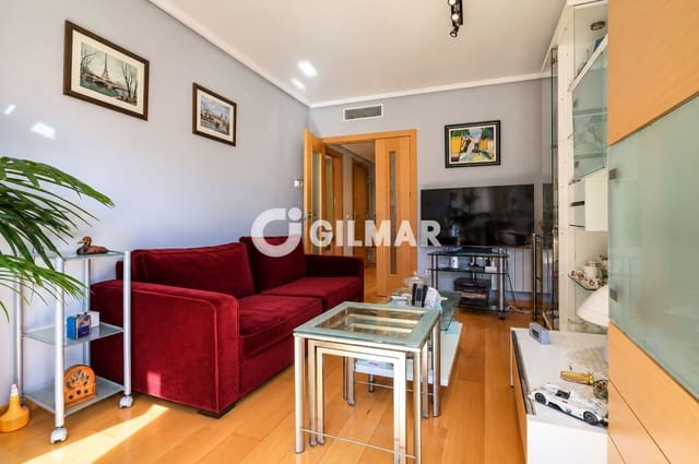 Ático de 2 habitaciones en Legazpi, Madrid ciudad en venta con piscina garaje - 898.000 € (Ref: 10180988)