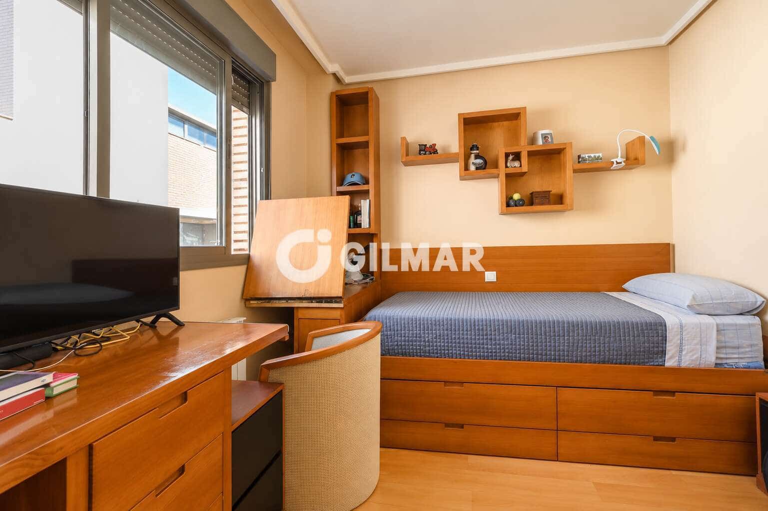 Ático de 2 habitaciones en Madrid ciudad en venta con piscina garaje - 898.000 € (Ref: 10180988)