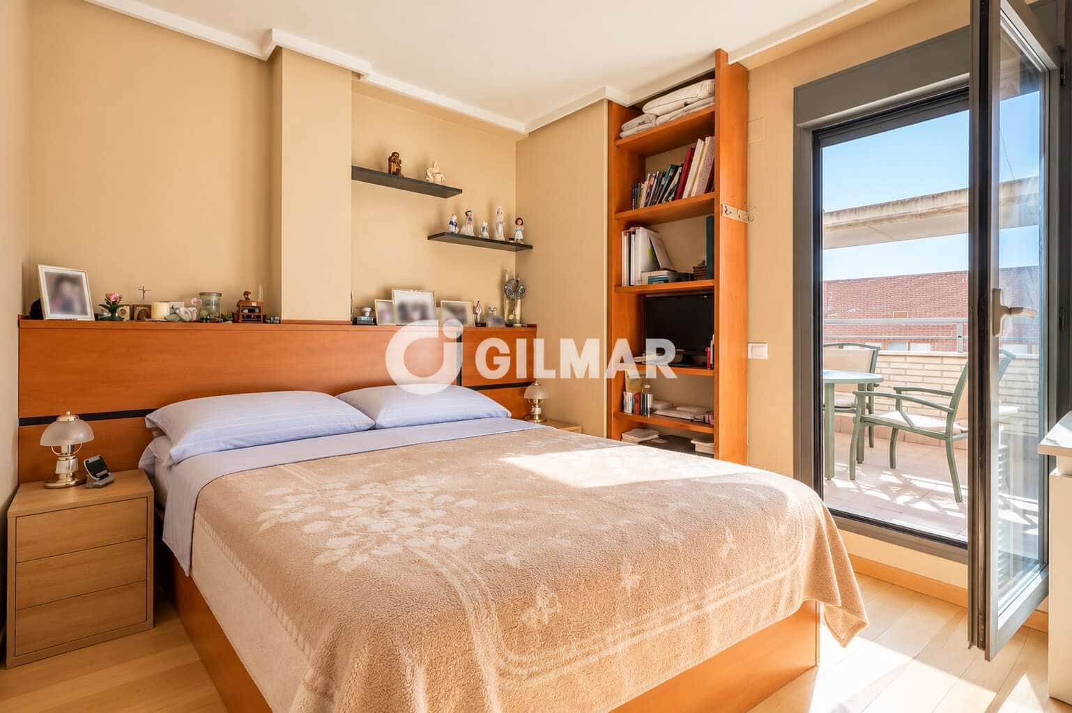 Ático de 2 habitaciones en Madrid ciudad en venta con piscina garaje - 898.000 € (Ref: 10180988)
