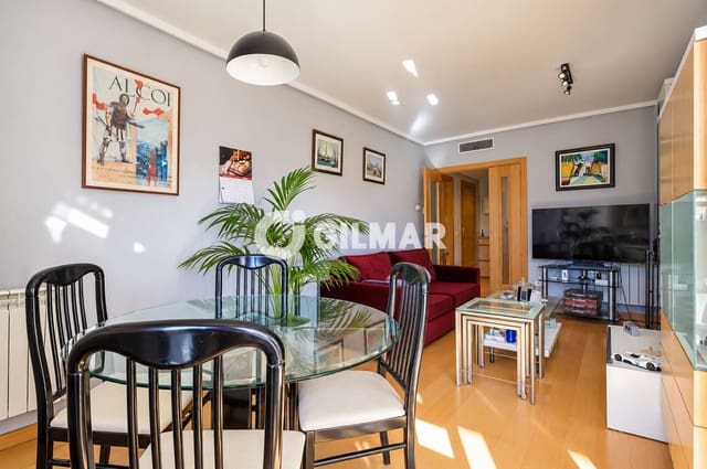 Ático de 2 habitaciones en Legazpi, Madrid ciudad en venta con piscina garaje - 898.000 € (Ref: 10180988)