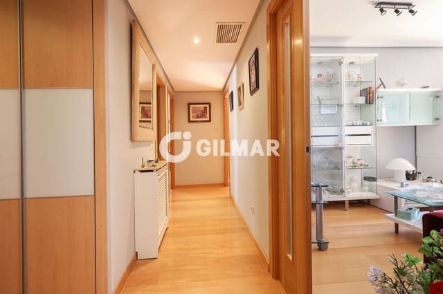 Ático de 2 habitaciones en Legazpi, Madrid ciudad en venta con piscina garaje - 898.000 € (Ref: 10180988)