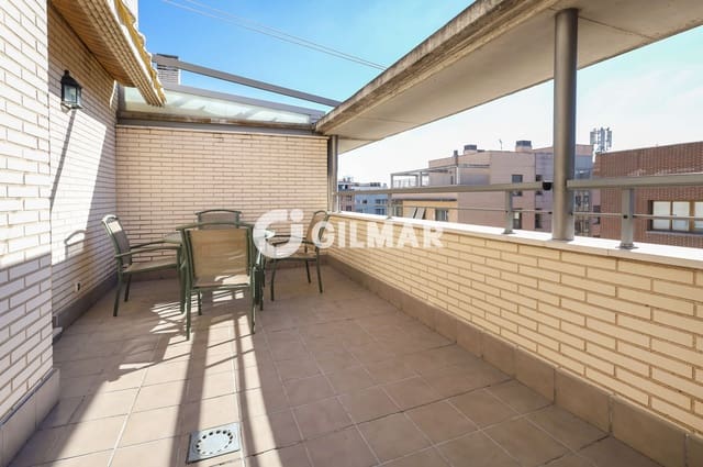 Ático de 2 habitaciones en Legazpi, Madrid ciudad en venta con piscina garaje - 898.000 € (Ref: 10180988)