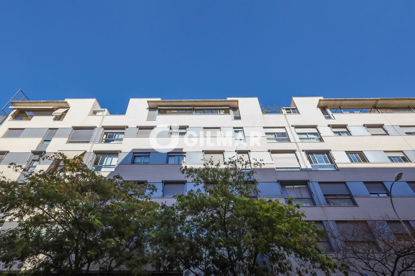 Ático de 2 habitaciones en Madrid ciudad en venta con piscina garaje - 898.000 € (Ref: 10180988)