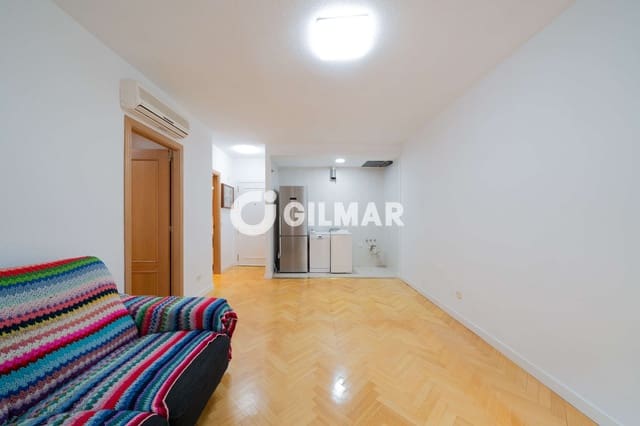 1 bedroom Flat for sale in Embajadores, Madrid city - € 375,000 (Ref: 10180990)