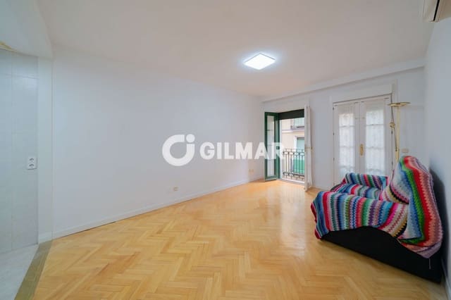 1 bedroom Flat for sale in Embajadores, Madrid city - € 375,000 (Ref: 10180990)