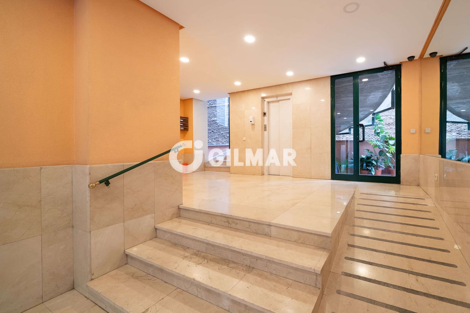 1 bedroom Flat for sale in Madrid city - € 375,000 (Ref: 10180990)