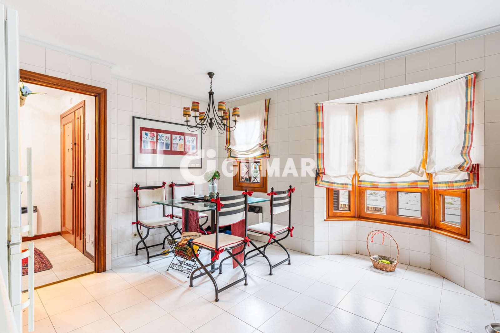 Pareado de 5 habitaciones en Majadahonda en venta con piscina garaje - 1.075.000 € (Ref: 10183719)