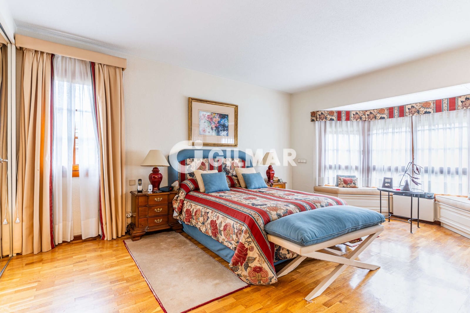 Pareado de 5 habitaciones en Majadahonda en venta con piscina garaje - 1.075.000 € (Ref: 10183719)