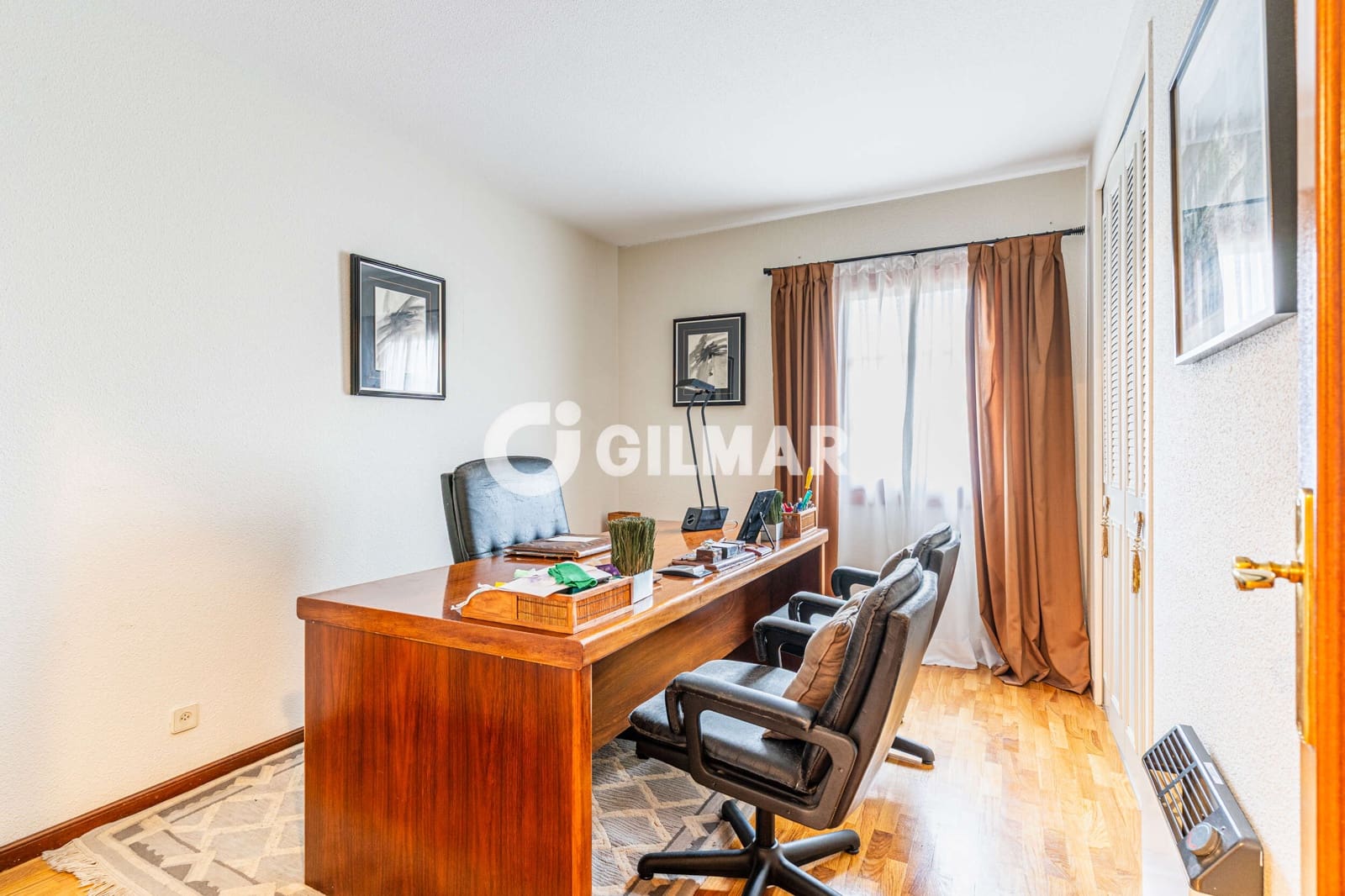 Pareado de 5 habitaciones en Majadahonda en venta con piscina garaje - 1.075.000 € (Ref: 10183719)