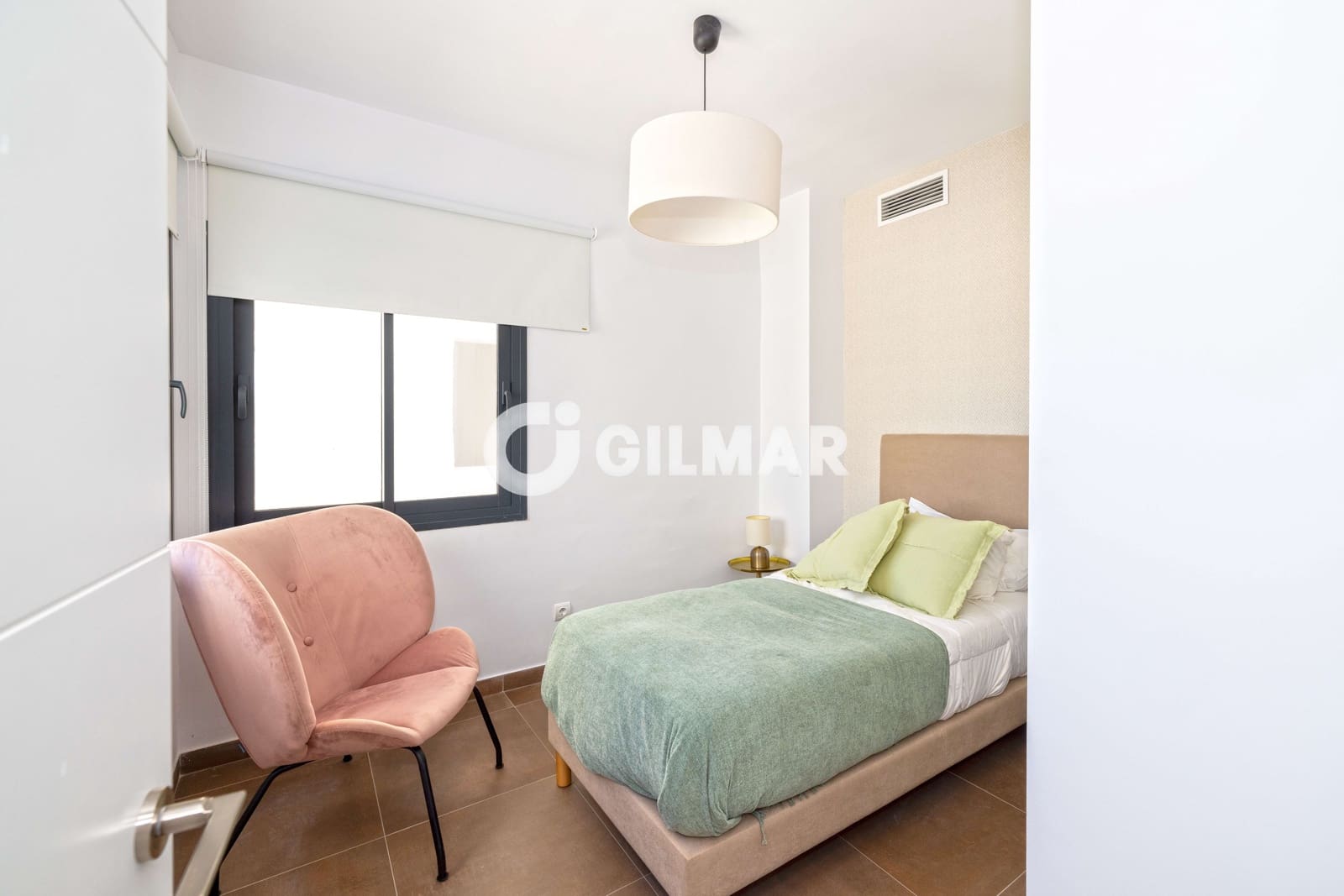 Piso de 3 habitaciones en Nueva Andalucia en venta con garaje - 1.395.000 € (Ref: 10183720)