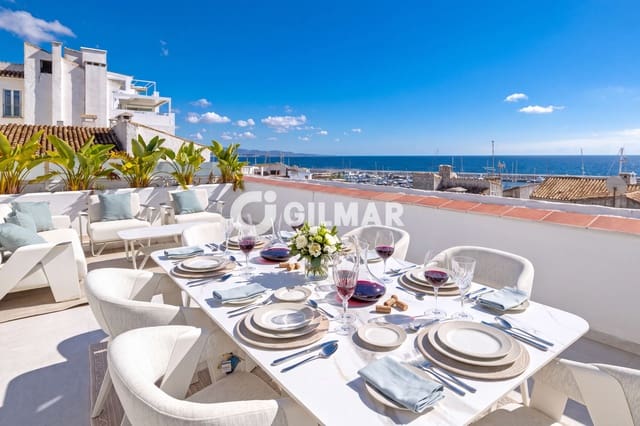 Piso de 3 habitaciones en Puerto Banus, Marbella en venta con garaje - 1.395.000 € (Ref: 10183720)