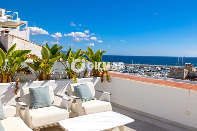 Piso de 3 habitaciones en Puerto Banus, Marbella en venta con garaje - 1.395.000 € (Ref: 10183720)