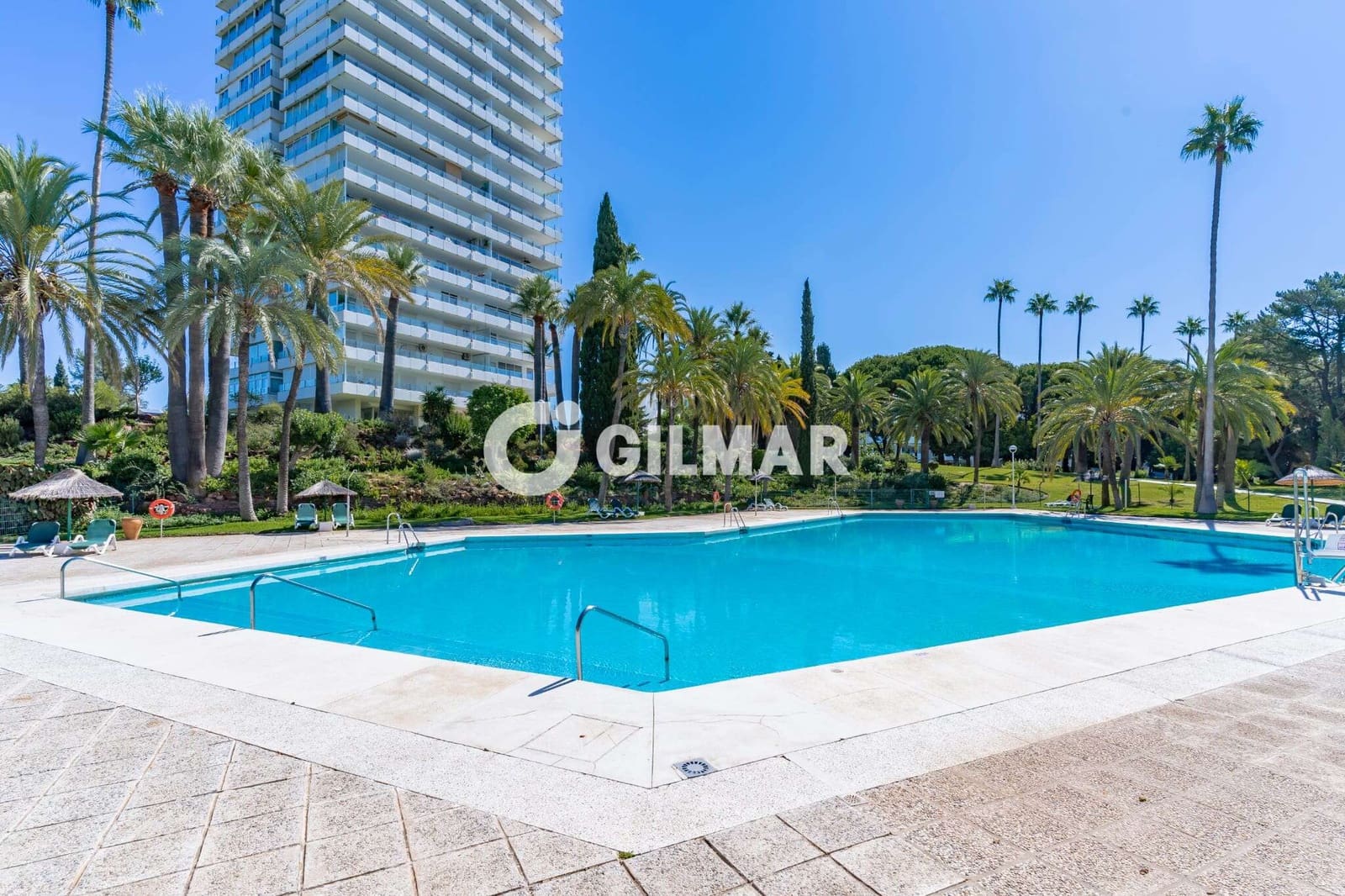 3 sovrum Lägenhet till salu i Rio Real med pool garage - 899 000 € (Ref: 10186118)