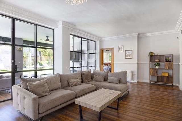 6 soverom Villa til salgs i Guadalmina Alta, Marbella med svømmebasseng garasje - € 1 640 000 (Ref: 9205773)