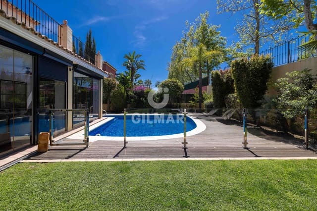 6 soverom Villa til salgs i Guadalmina Alta, Marbella med svømmebasseng garasje - € 1 640 000 (Ref: 9205773)