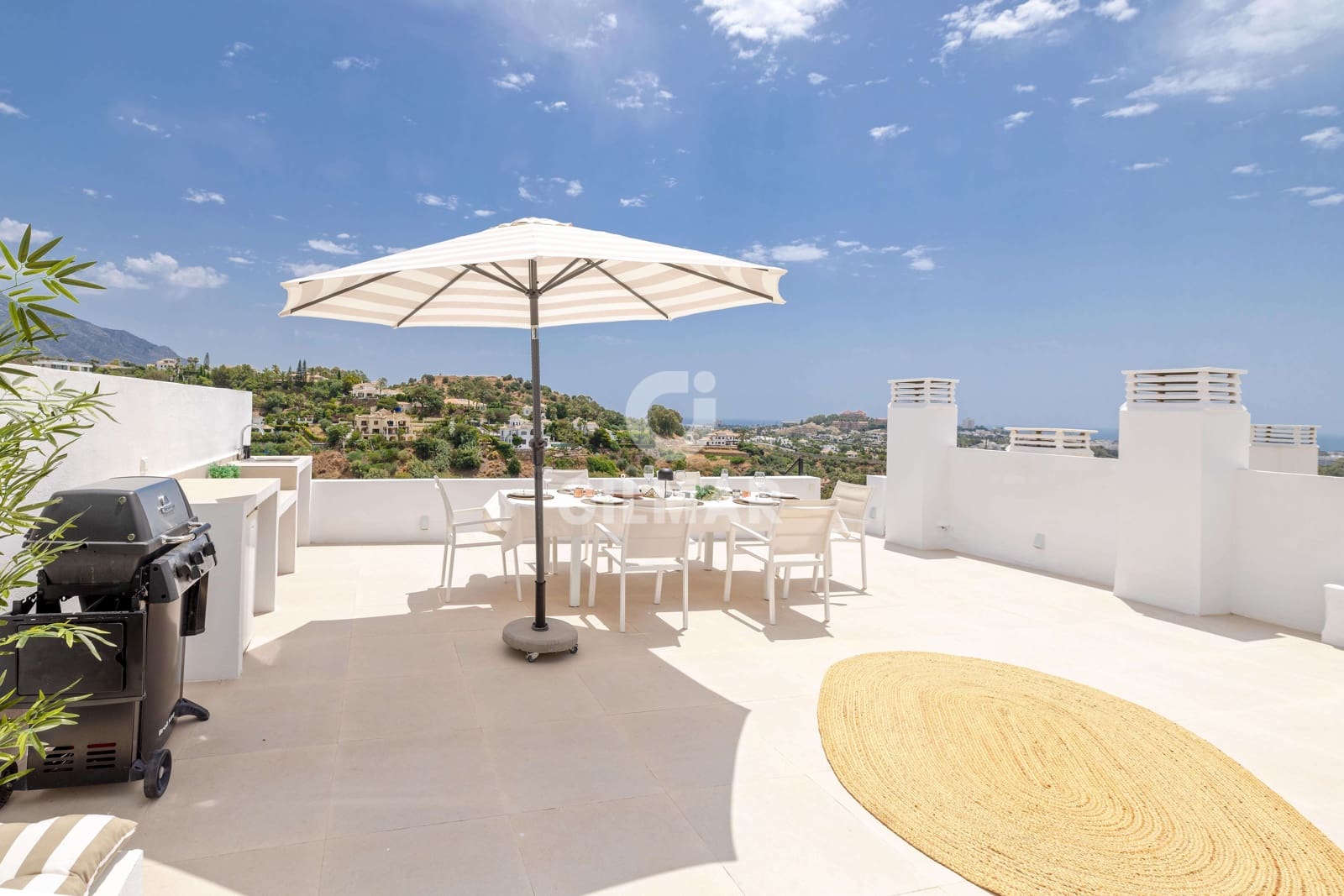 3 soverom Penthouse til salgs i Benahavis med svømmebasseng - € 850 000 (Ref: 9205774)