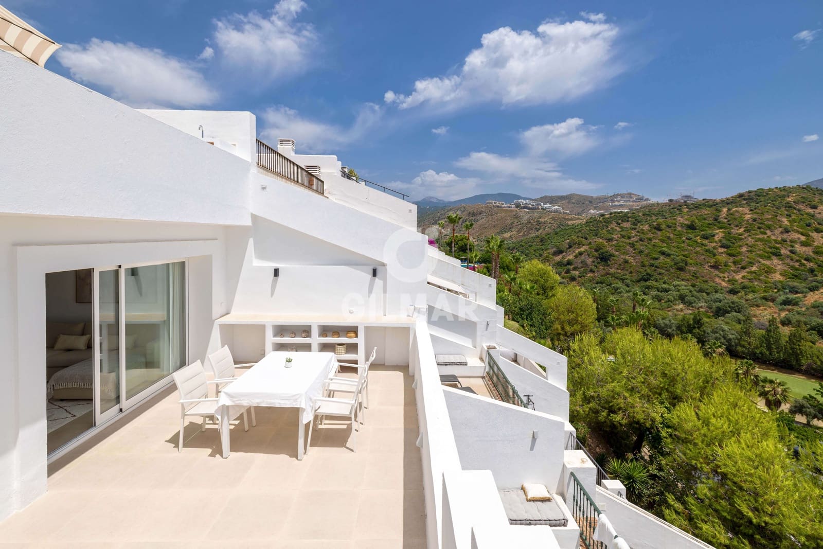 3 soverom Penthouse til salgs i Benahavis med svømmebasseng - € 850 000 (Ref: 9205774)