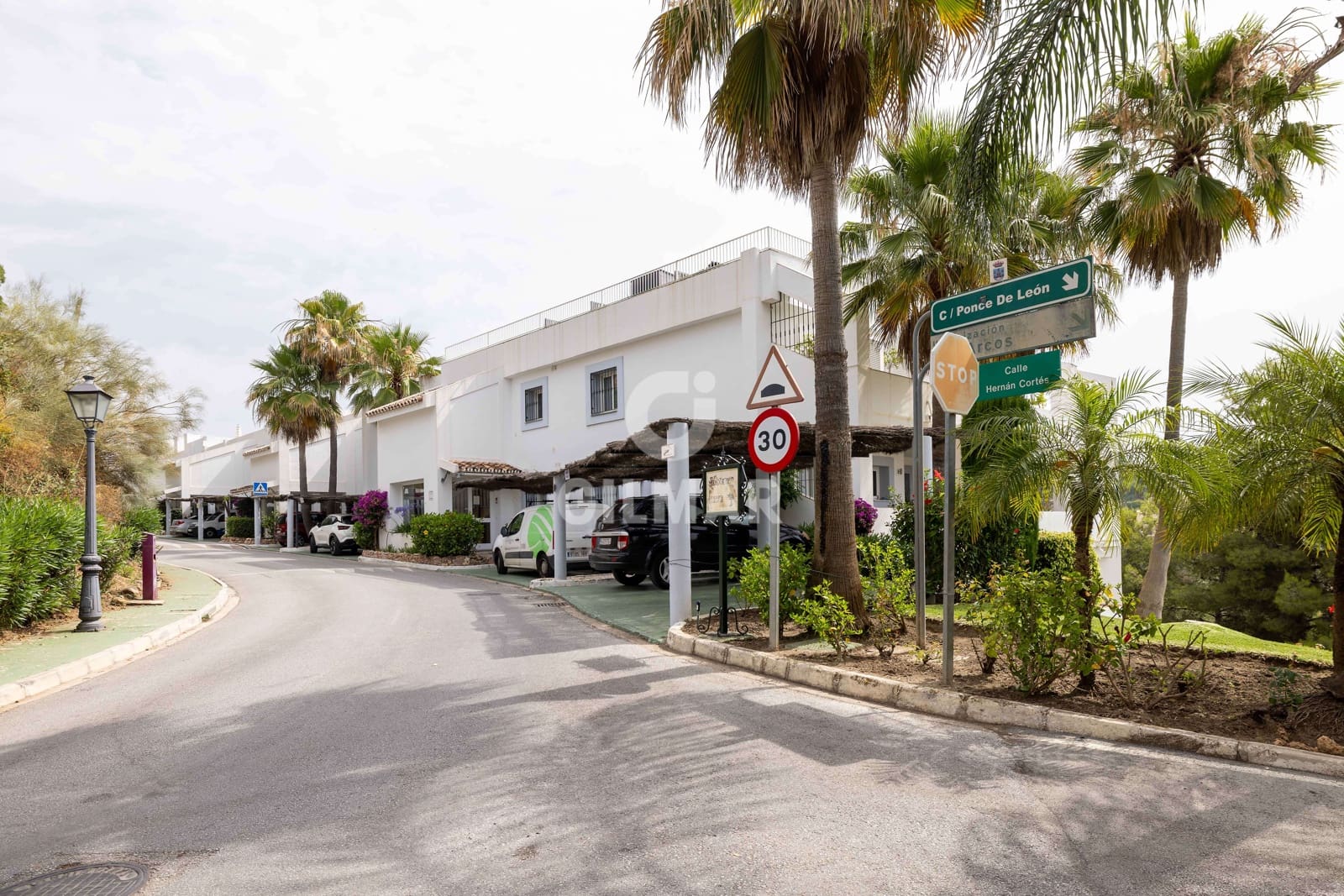 3 soverom Penthouse til salgs i Benahavis med svømmebasseng - € 850 000 (Ref: 9205774)