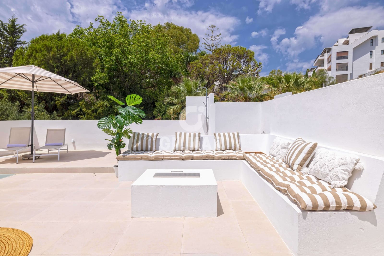 3 soverom Penthouse til salgs i Benahavis med svømmebasseng - € 850 000 (Ref: 9205774)