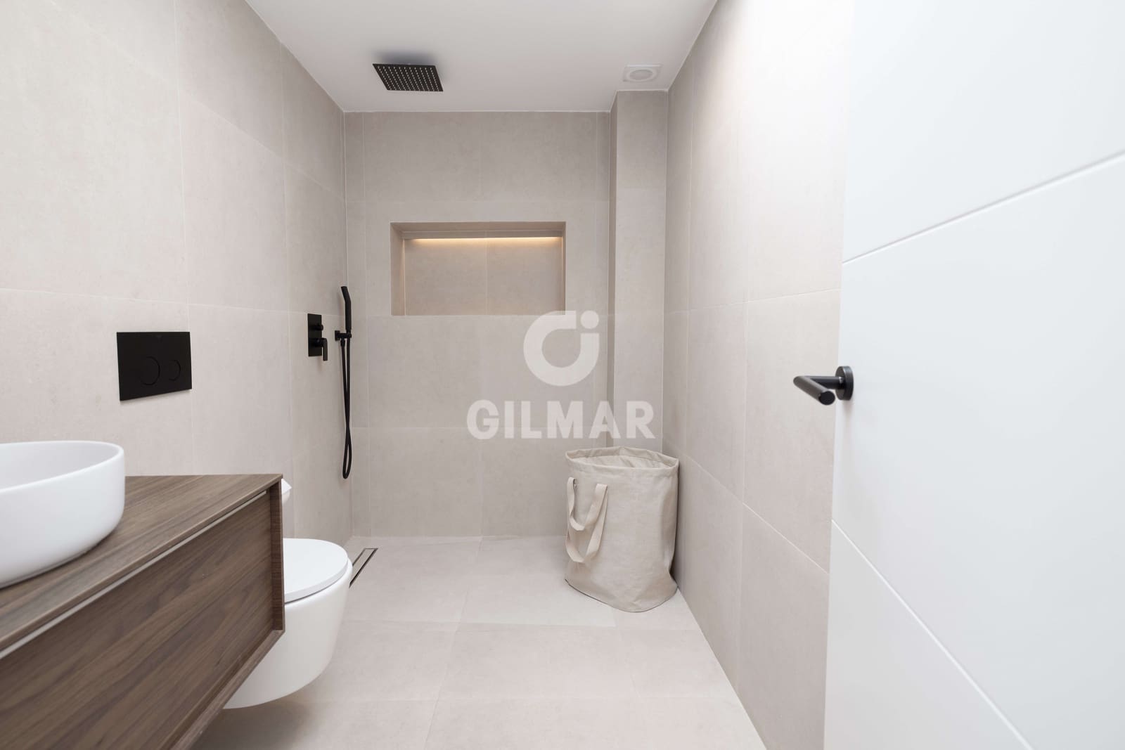 3 soverom Penthouse til salgs i Benahavis med svømmebasseng - € 850 000 (Ref: 9205774)