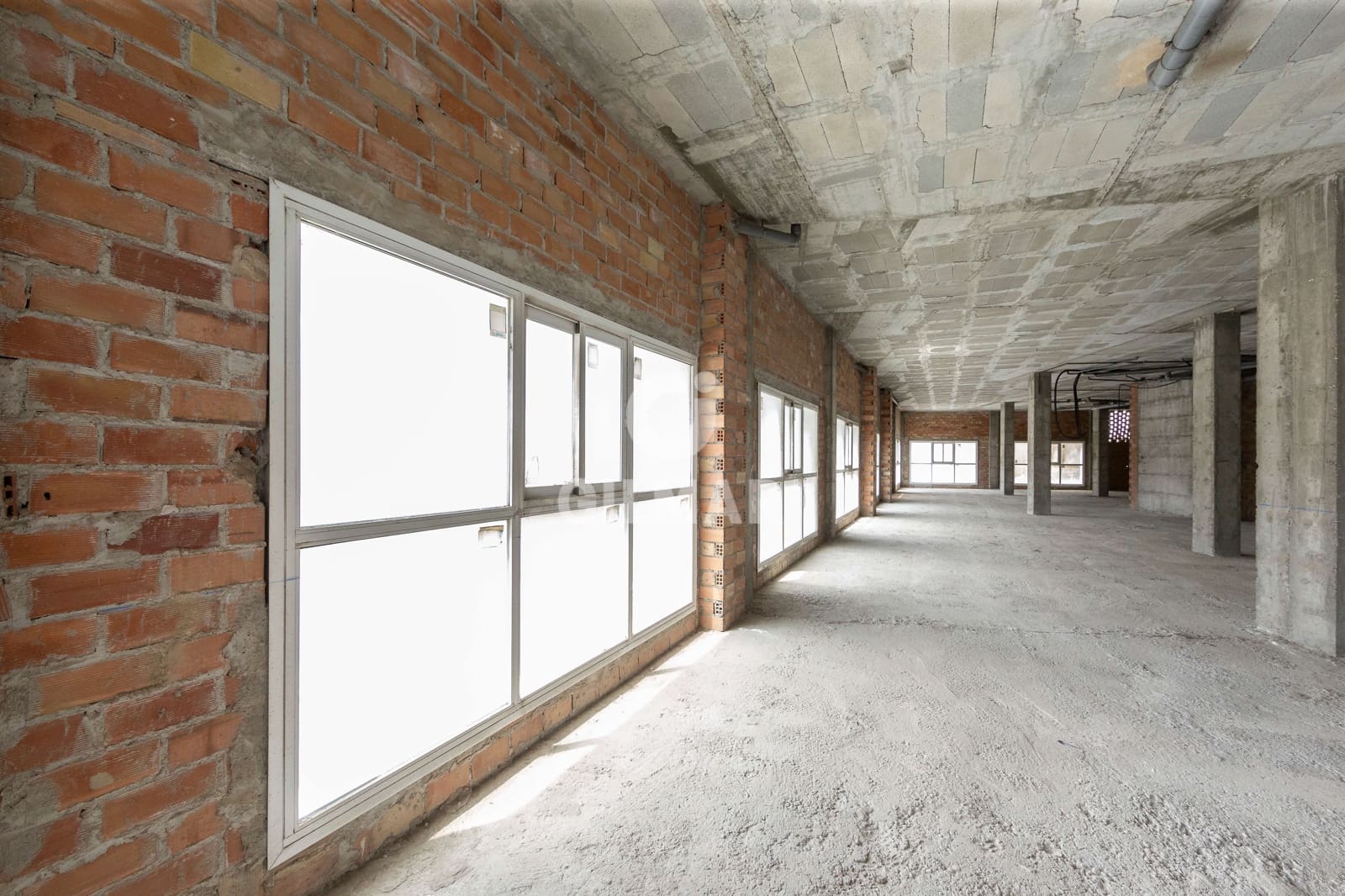 Commercial for sale in San Pedro de Alcantara with garage - € 1,680,000 (Ref: 9205775)