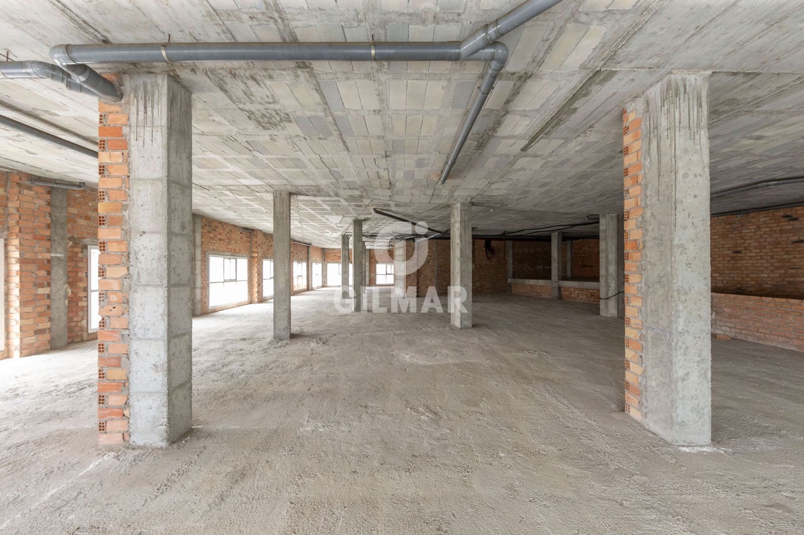 Commercial for sale in San Pedro de Alcantara with garage - € 1,680,000 (Ref: 9205775)