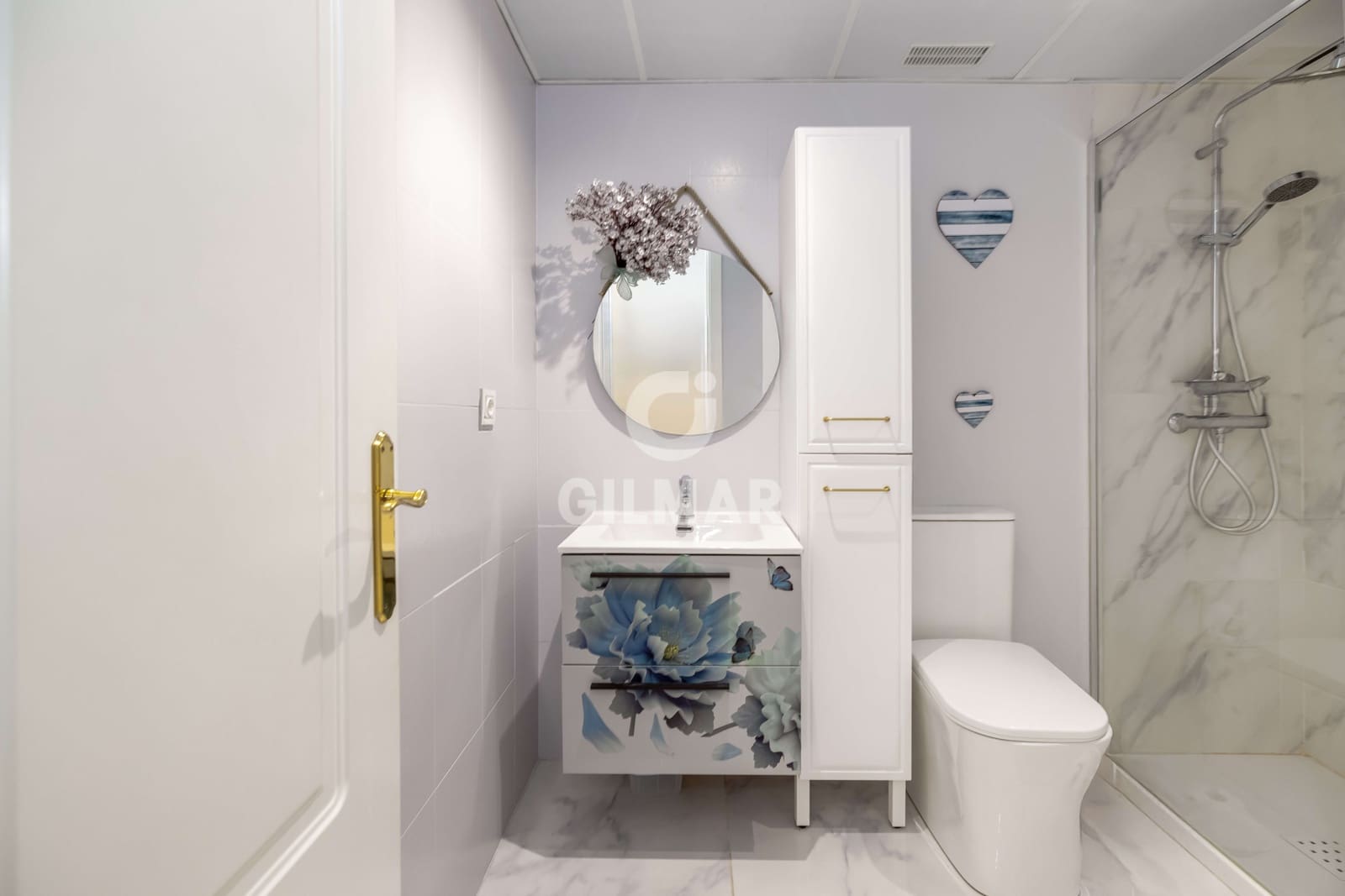 2 soverom Leilighet til salgs i Nueva Andalucia med svømmebasseng garasje - € 490 000 (Ref: 9205777)