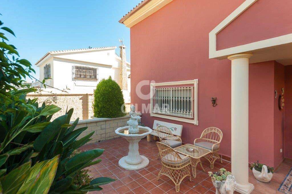 4 soverom Villa til salgs i Torremolinos - € 1 545 000 (Ref: 9205778)